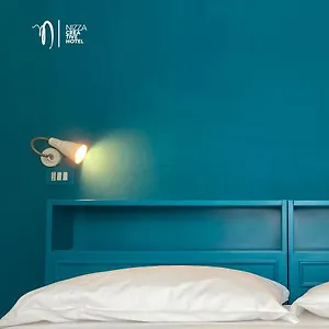 Nizza Creative Hotel Rimini